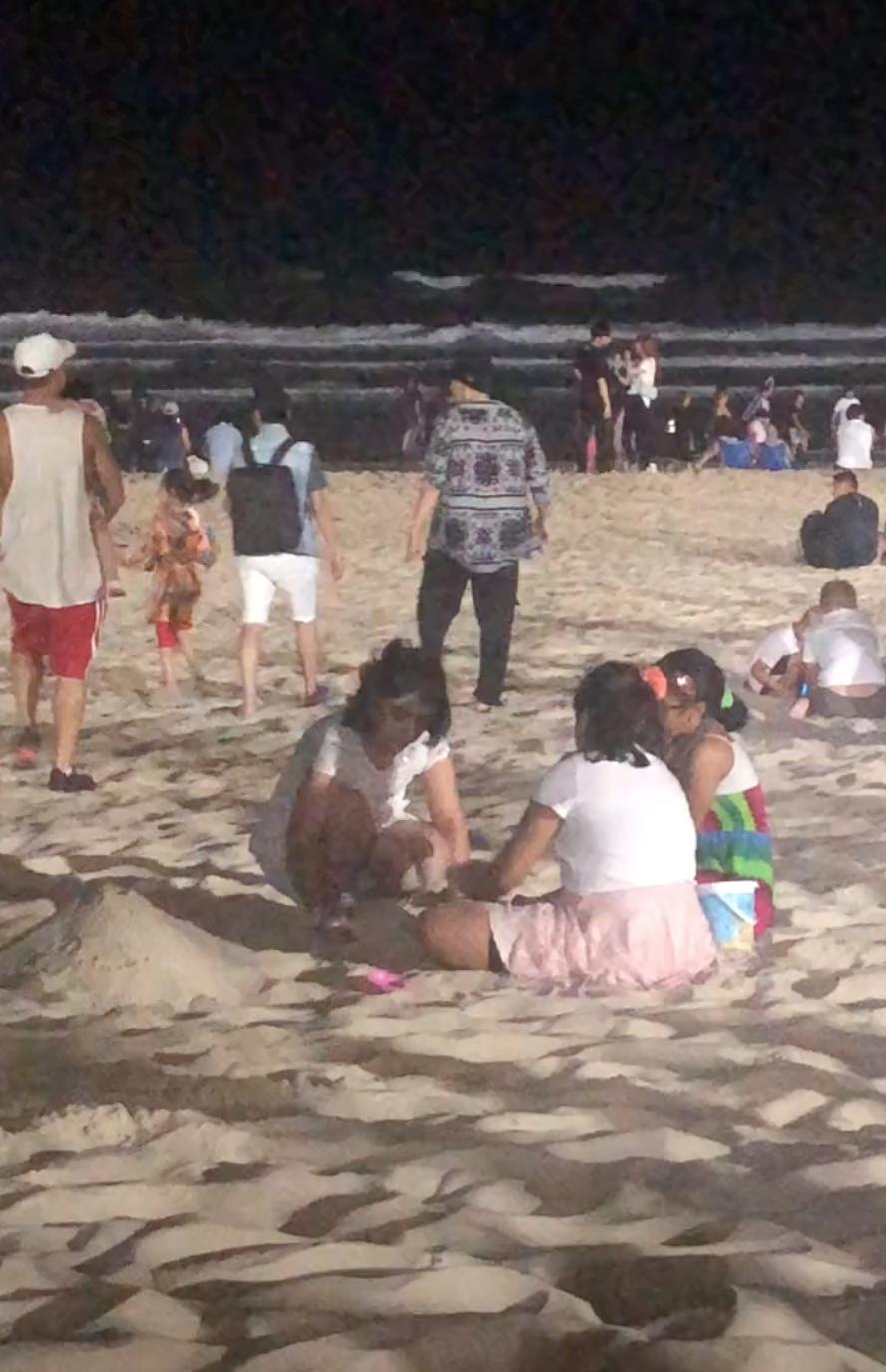 夏日浪漫度假指南，沙灘夫妻的甜蜜時光????